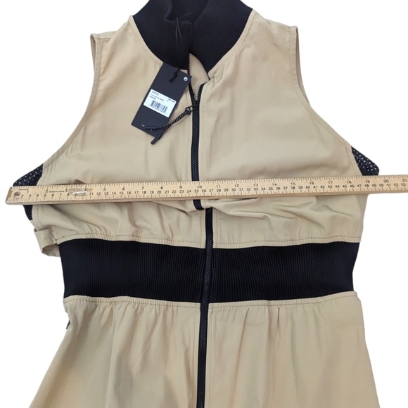 GSTQ 2 Way Zip Midi Dress NEW Womens Medium Beige Black Minimalist - Picture 10 of 14